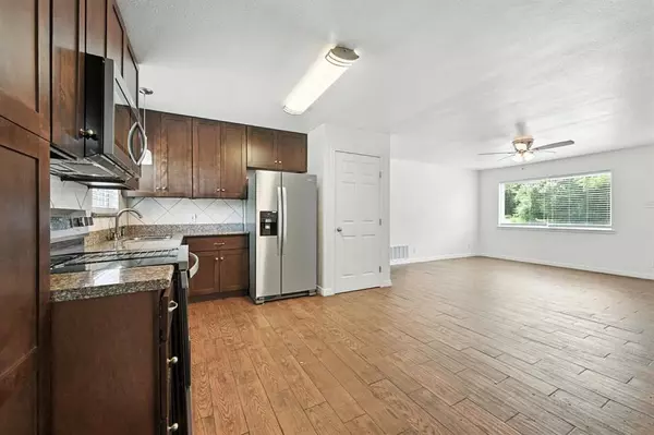Denison, TX 75020,933 W Ford Street