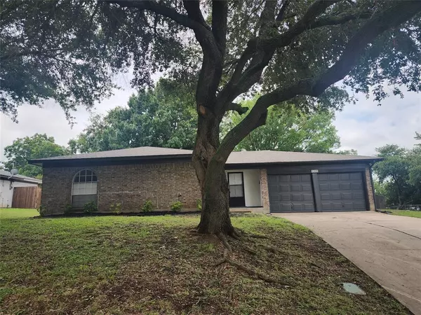 Fort Worth, TX 76133,5309 Wolens Way
