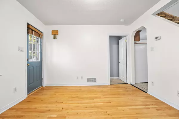 Oshawa, ON L1J 4R6,73 Montrave AVE