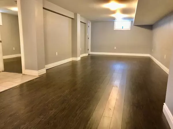 Oshawa, ON L1G 1H8,789 Regent DR #Basement