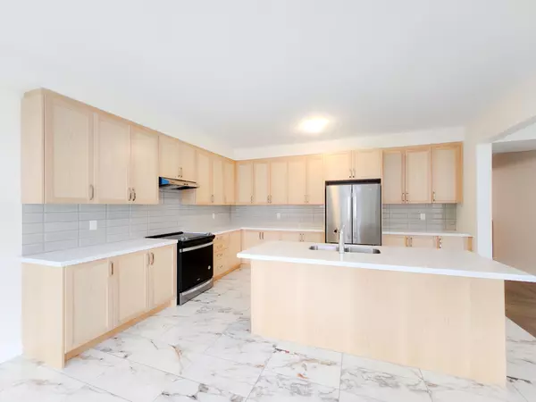 East Gwillimbury, ON L9N 0V9,72 Kentledge AVE