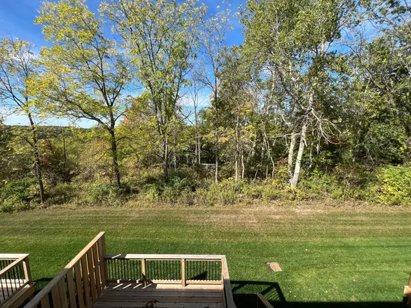 St. Thomas, ON N5R 0P4,9-49 Royal Dornoch DR