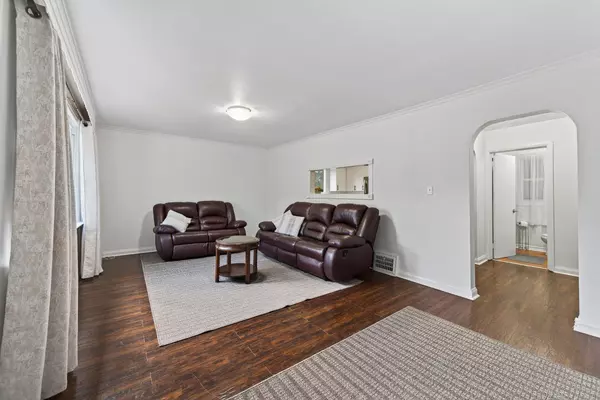 London East, ON N5Y 2G1,151 Elliott ST