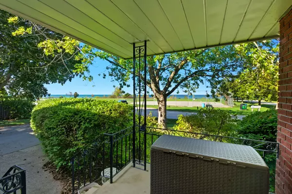 Grimsby, ON L3M 2L3,67 Lakeside DR