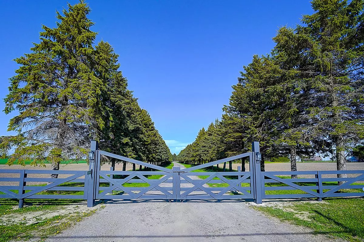 York, ON L4A 4B4,13969 Kennedy RD