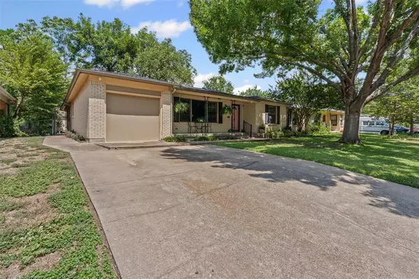 Fort Worth, TX 76114,5420 Fursman Avenue
