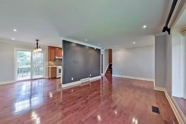 Burlington, ON L7L 1R1,4011 Grapehill AVE