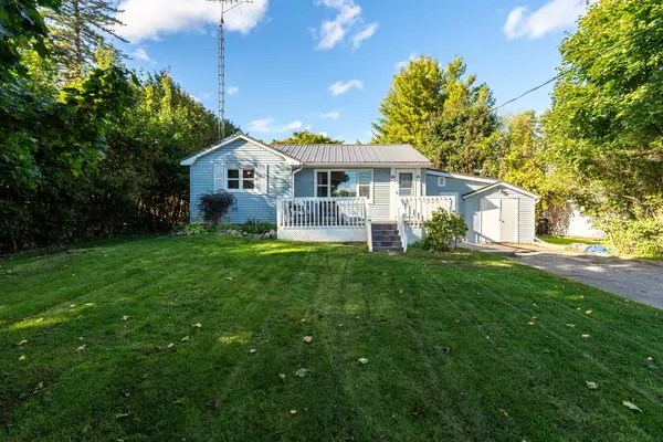 Quinte West, ON K0K 2C0,542 Rosebush RD