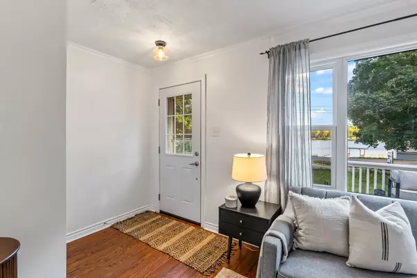 Quinte West, ON K0K 2C0,542 Rosebush RD