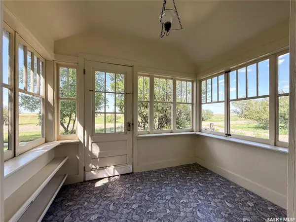 223 1st AVENUE W, Frontier, SK S0N 0A2