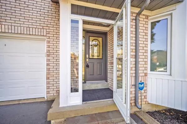 Brampton, ON L6R 1H1,142 Ural CIR