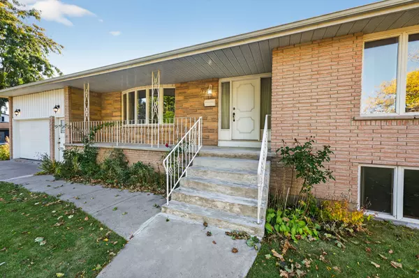 Kingston, ON K7M 6G9,147 Inverness CRES
