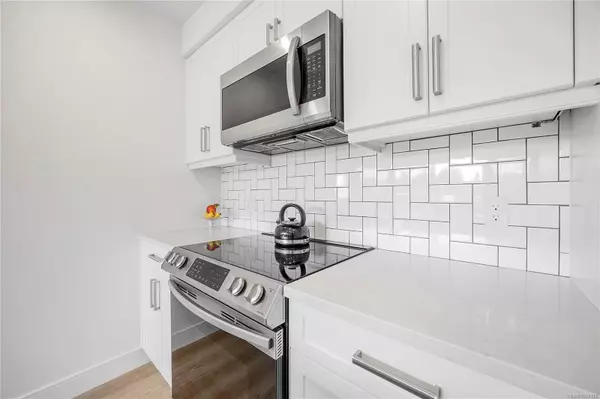 Nanaimo, BC V9R 4V9,119 Haliburton St #306