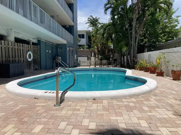 Fort Lauderdale, FL 33304,524 Orton Ave #701