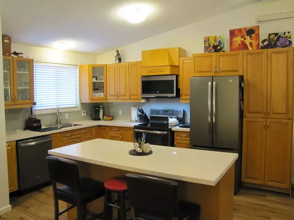 Simcoe, ON L9Y 5B4,11 HARBOUR ST W #341