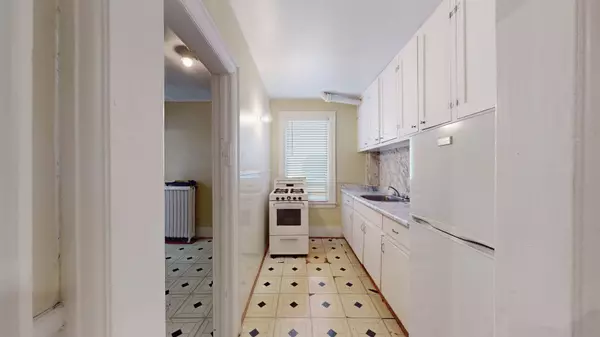 Toronto W01, ON M6K 2V5,126 Close AVE