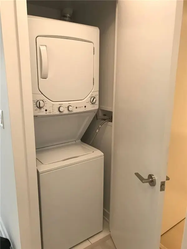 Toronto W04, ON M6A 1N6,160 Flemington RD #526