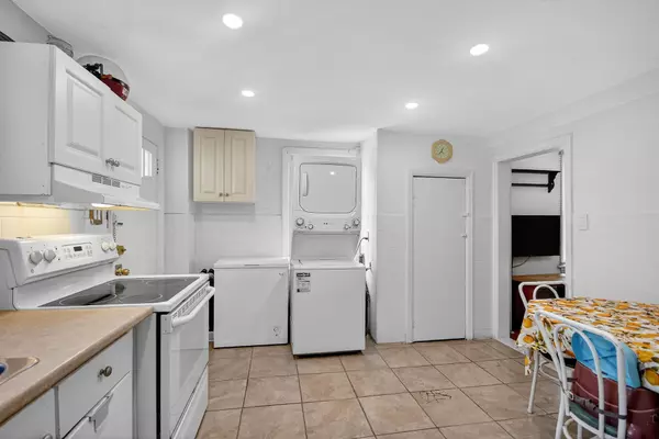 West Centre Town, ON K1R 7H4,104 Lebreton ST N