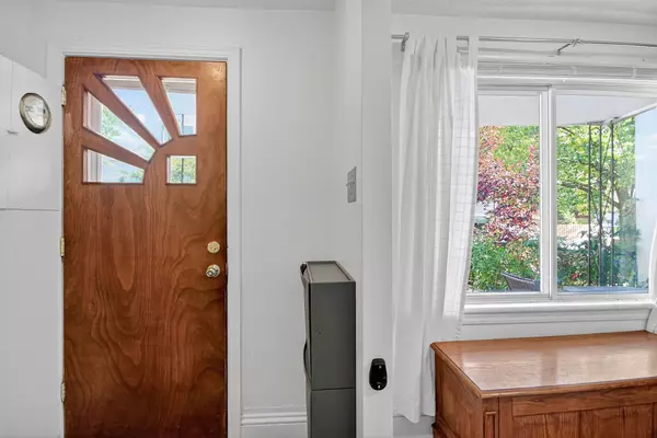 West Centre Town, ON K1R 7H4,104 Lebreton ST N