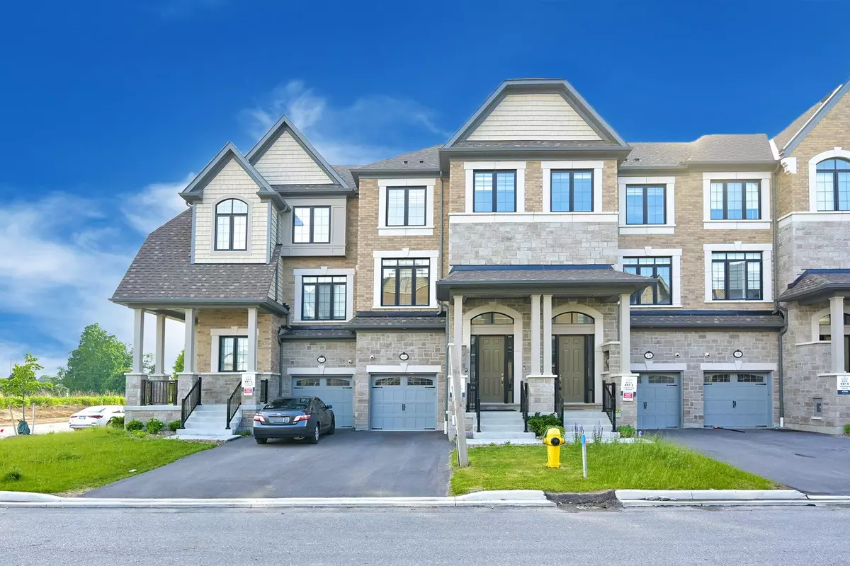 Whitby, ON L1P 1V4,20 Morrison CRES