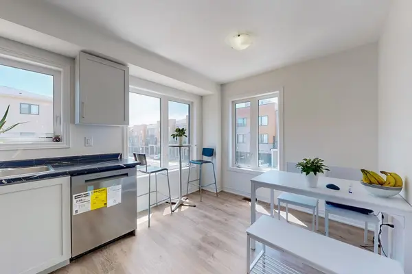 Hamilton, ON L8H 0B5,2 Reid AVE N