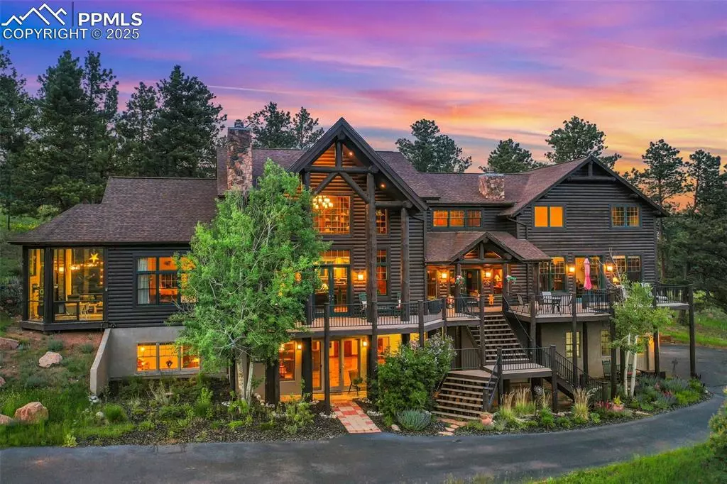 Woodland Park, CO 80863,221 Columbine PL