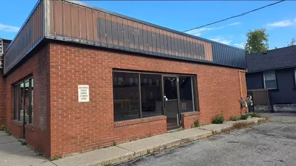 Orillia, ON L3V 1T4,7 Colborne ST E