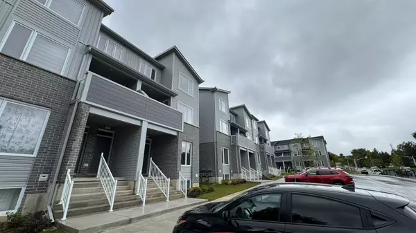 925 Deveron CRES #44, London South, ON N5Z 5A4