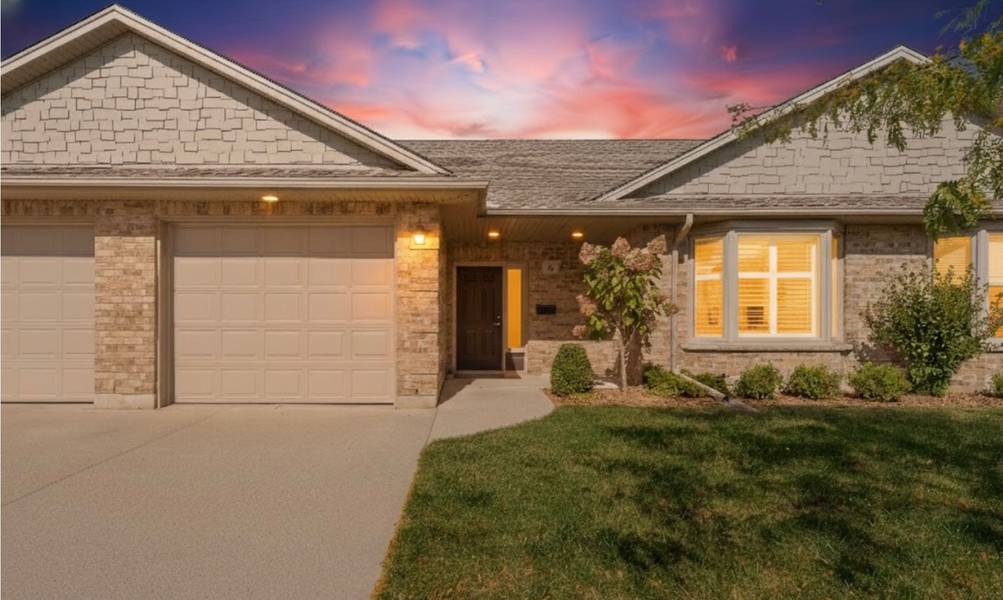 5969 TOWNSEND Line #6, Lambton Shores, ON N0N 1J0