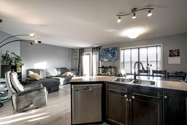 Peace River, AB T8S 1P7,11307 91 ST