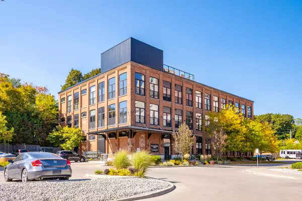 24 Cedar ST #101, Cambridge, ON N1S 0B2