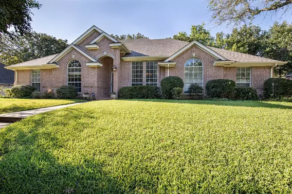 1922 Maplewood Drive, Weatherford, TX 76087