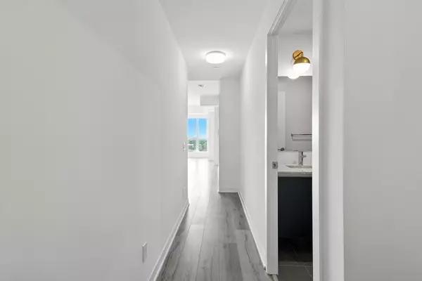 Halton, ON L6M 5P9,405 Dundas ST W #722