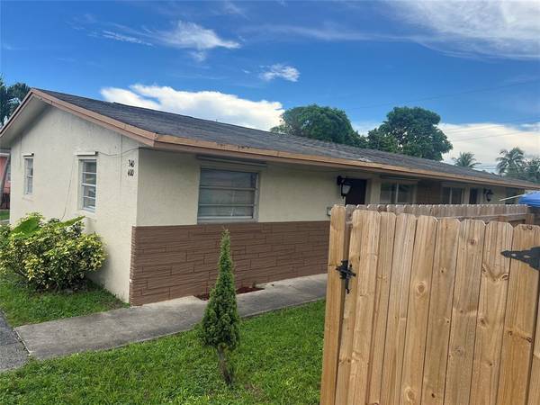 Deerfield Beach, FL 33064,340-400 NE 44th St