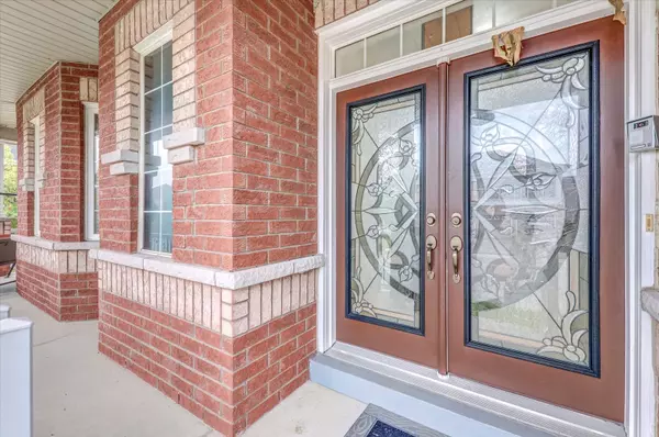 Brampton, ON L6R 3E6,2 Tovey TER