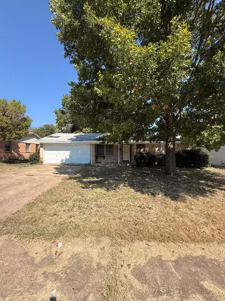 833 Jadewood Drive, Dallas, TX 75232