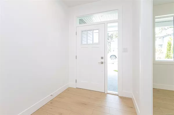 Langford, BC V9C 0S6,1243 Ashmore Terr