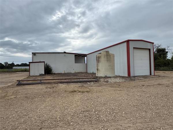 Palestine, TX 75801,9182 S US Highway 79