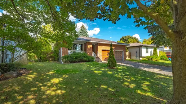 Brantford, ON N3R 6L8,6 Ventnor CT