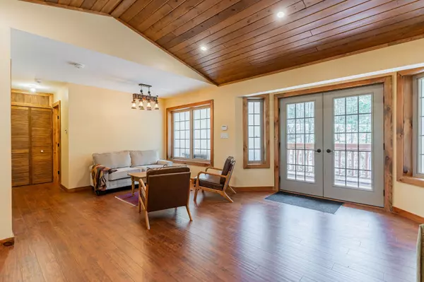 Dysart Et Al, ON K0M 1S0,35 Keefer ST