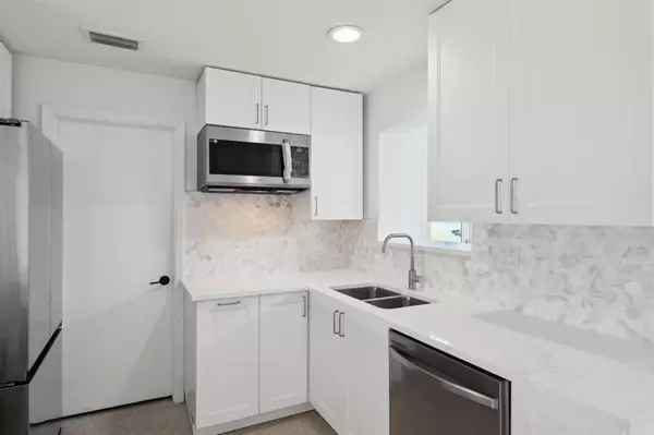 Oakland Park, FL 33334,1547 NE 39th St