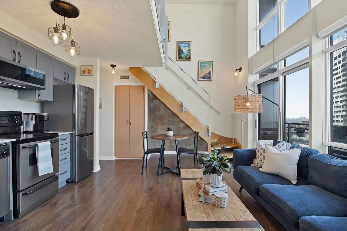 15 Fort York BLVD #3205, Toronto C01, ON M5V 3Y4