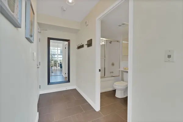 15 Fort York BLVD #3205, Toronto C01, ON M5V 3Y4