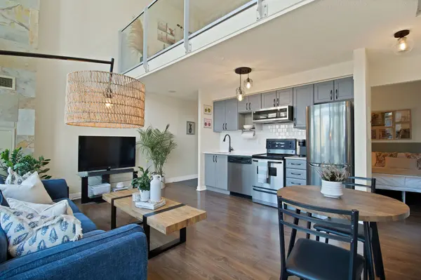 15 Fort York BLVD #3205, Toronto C01, ON M5V 3Y4