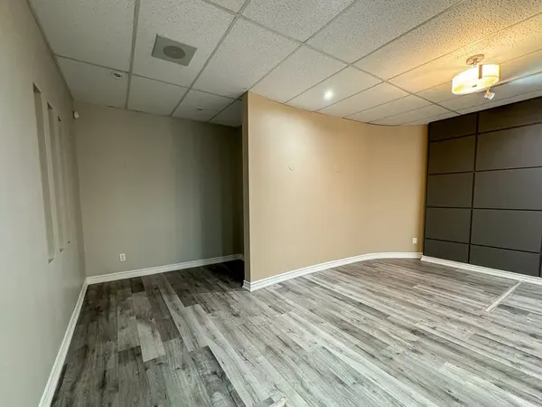 Whitchurch-stouffville, ON L4A 1H3,5402 Main ST #201