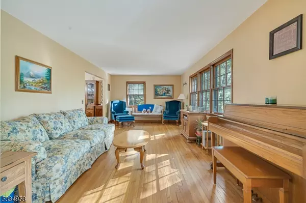 Montville Twp., NJ 07045,23 Glenwood Dr