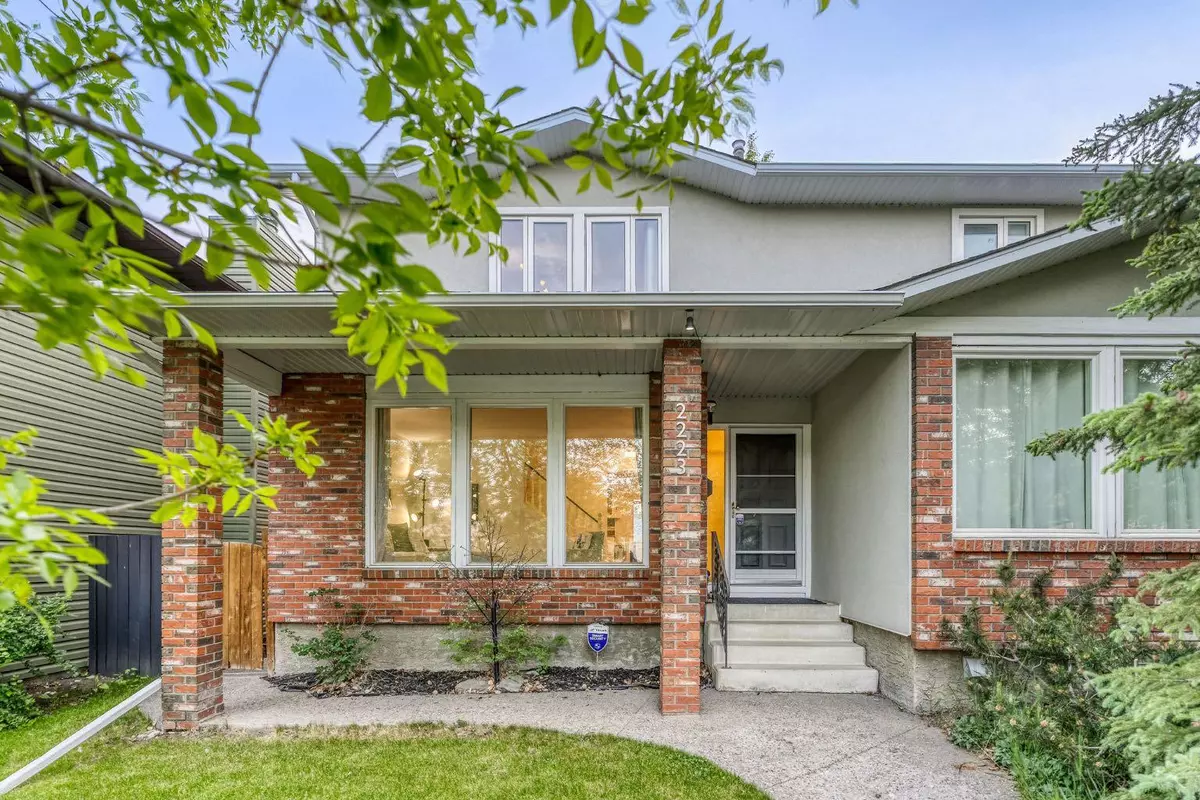 Calgary, AB T3E 2E9,2223 27 ST SW