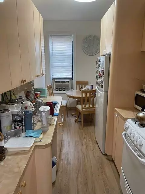 Brooklyn, NY 11235,601 Brightwater CT #3I