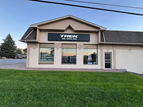 Aurora, ON L4G 3V9,1 Industrial Pkwy S