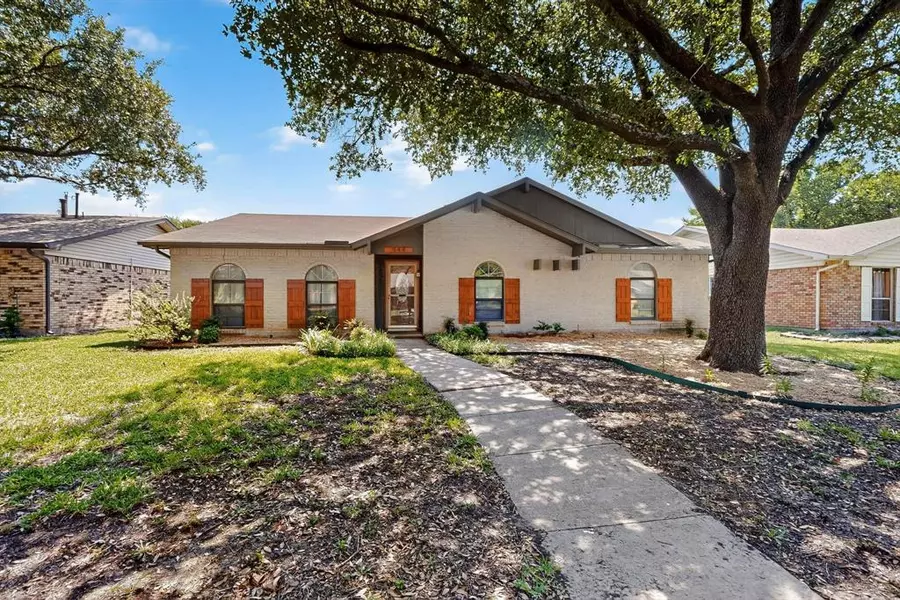 944 Mossvine Drive, Plano, TX 75023